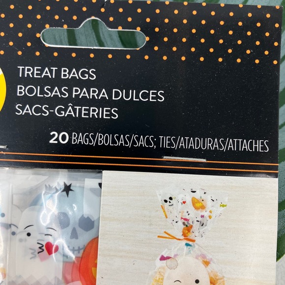 Wilton Clear White Multi-Colored Emoji Candy Ghost Plastic Twist Tie Treat Bags - Picture 4 of 7